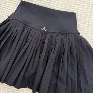 ALO Yoga Women's Elegant Black Skirt